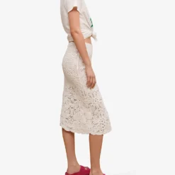 Maje Floral-embroidered Crochet And Lace Cotton Midi Skirt 9 Maje Floral-embroidered Crochet And Lace Cotton Midi Skirt -Default Template 2 R04104069 BLANC ALT02
