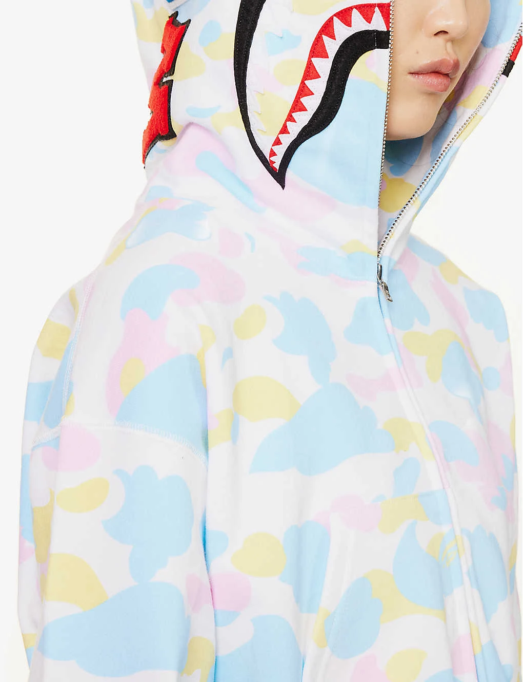 Camouflage-print Brand-appliqué Cropped Boxy-fit Cotton-jersey Hoody 7 Camouflage-print Brand-appliqué Cropped Boxy-fit Cotton-jersey Hoody - Image 5